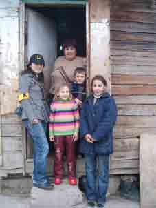 Meri Kusradze’s family and IRC representative