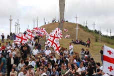 Hundreds flock to Didgori to commemorate historic battle