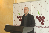 Irakli Kordzaia, press secretary for the Georgian Party, accuses the Ministry of Education of favouring Geocell and forcing teachers to subscribe to their mobile phone tariffs