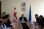 Parliamentary Chairman Davit Bakradze meets with local officials in Kakheti to announce a 100 million GEL investment for 2012