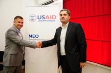 Kirk Ramer, USAID/NEO Chief of Party, signed a letter of intent with Mayor of Rustavi Zakaria Darchiashvili
