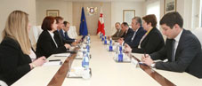 Georgian PM Kvirikashvili and ADB Director General met in Tbilisi